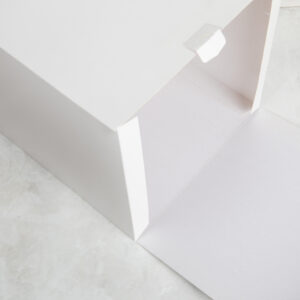 Caja blanca en una pieza 30x30x30 cm – 10 U