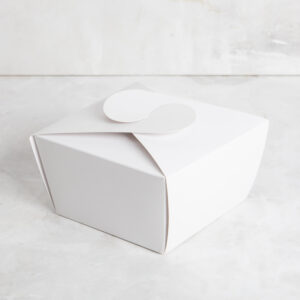 Caja blanca cierre superior con insert para huevo de pascuas 17X17X10 cm – 10 U